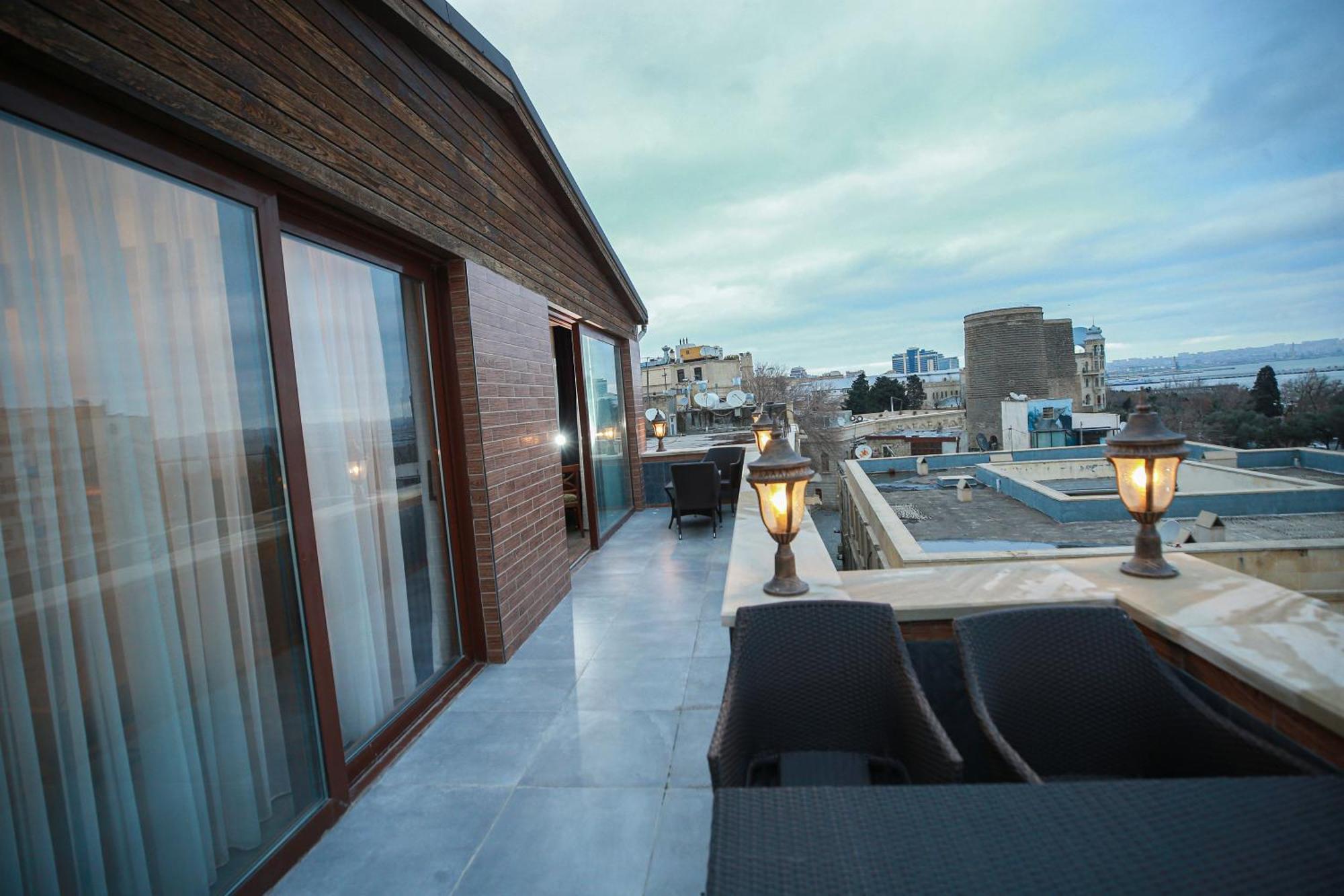 West Inn Hotel & Restaurant Nz Μπακού Εξωτερικό φωτογραφία